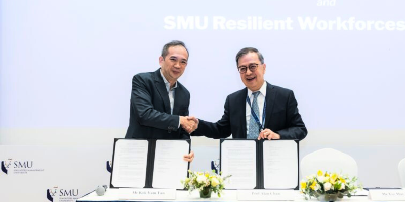 MoU signing between SkillsFuture Singapore and SMU