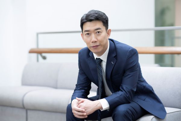 SMU Professor ZHANG Liandong