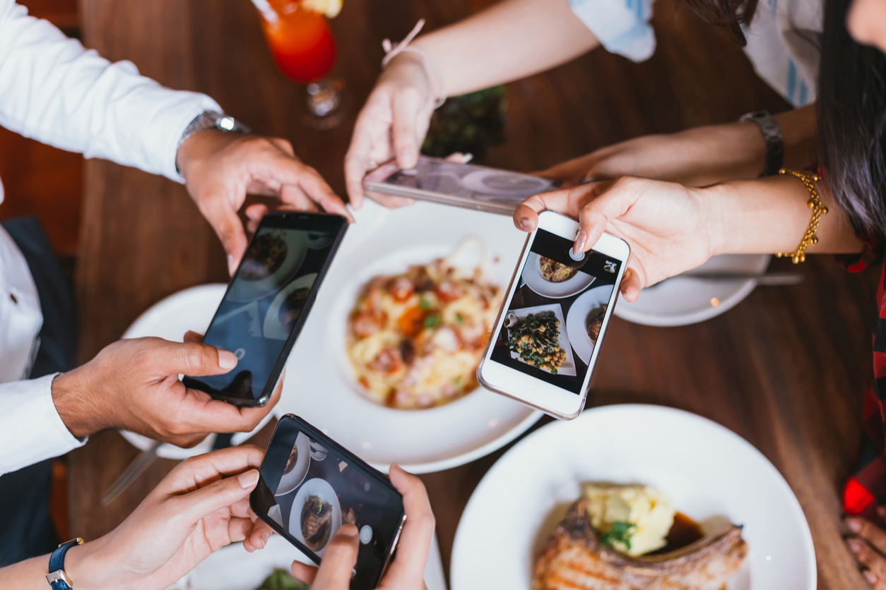 A mobile app to settle group meal wrangles