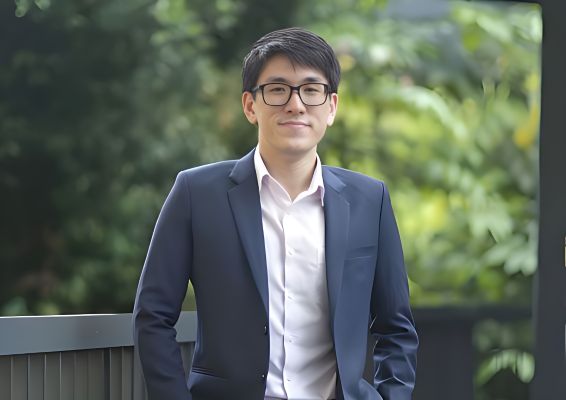 SMU Assistant Professor Jerrold Soh